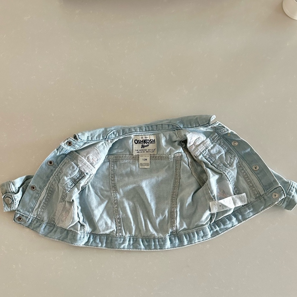 🌸 OshKosh B’gosh Denim Jean Jacket Embroidered Flowers Size 12M - Picture 11 of 13